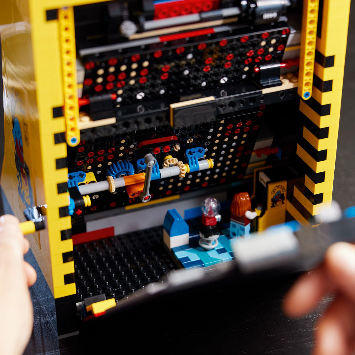 LEGO® Icons PAC-MAN Arcade