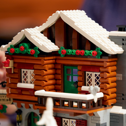 LEGO 10325 ICONS™ Alpine Lodge