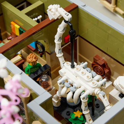 LEGO® 10326 ICONS™ Natural History Museum