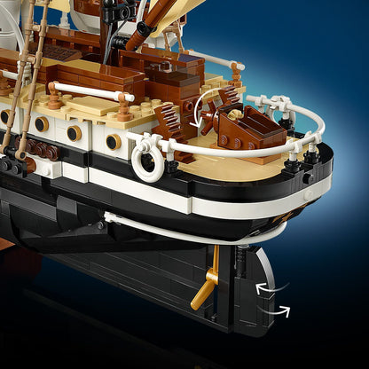 LEGO® 10335 ICONS™ The Endurance