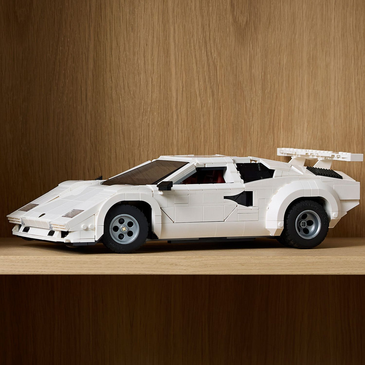 LEGO® Icons Lamborghini Countach 5000 Quattrovalvole
