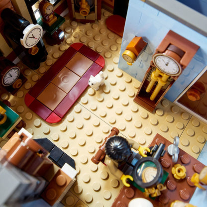 LEGO® 10350 ICONS™ Tudor Corner