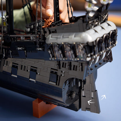 LEGO® ICONS™ Captain Jack Sparrow’s Pirate Ship