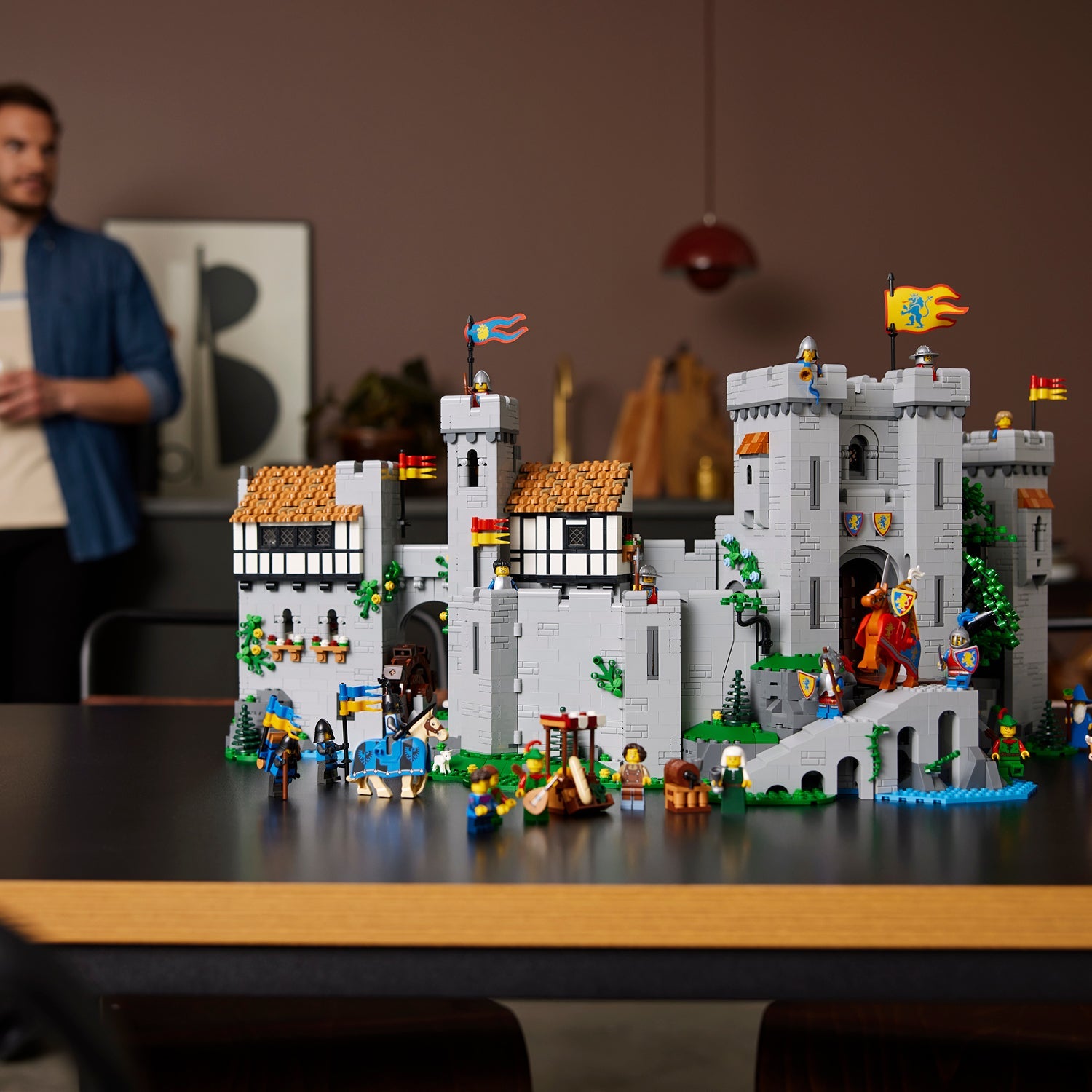 LEGO® Icons Lion Knights' Castle