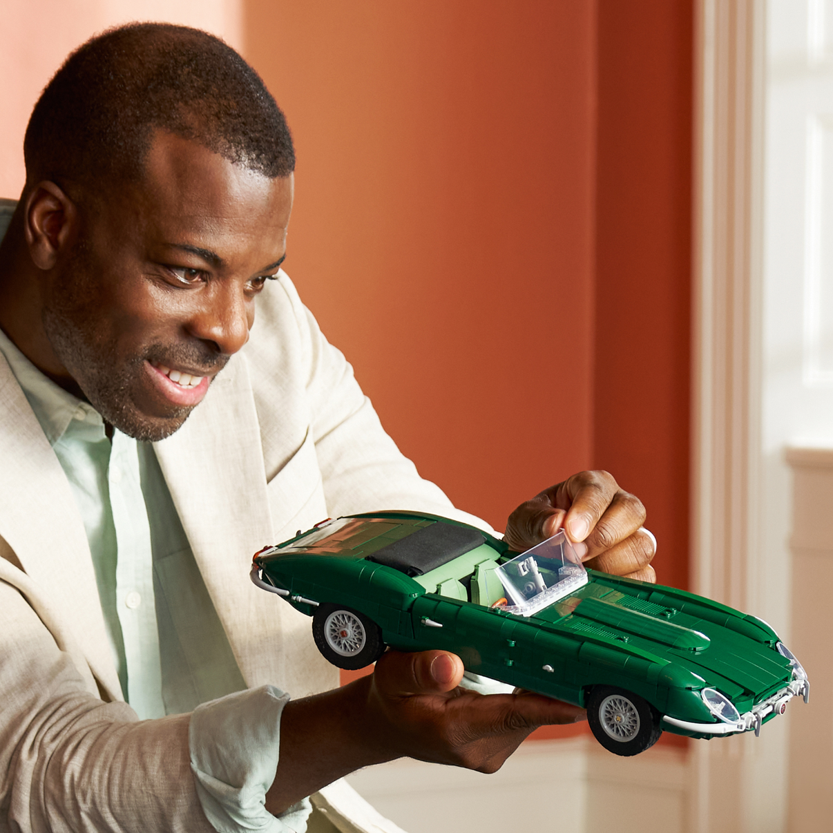 LEGO® Icons Jaguar E-Type