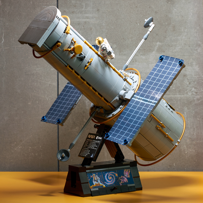 LEGO® Icons Hubble Space Telescope