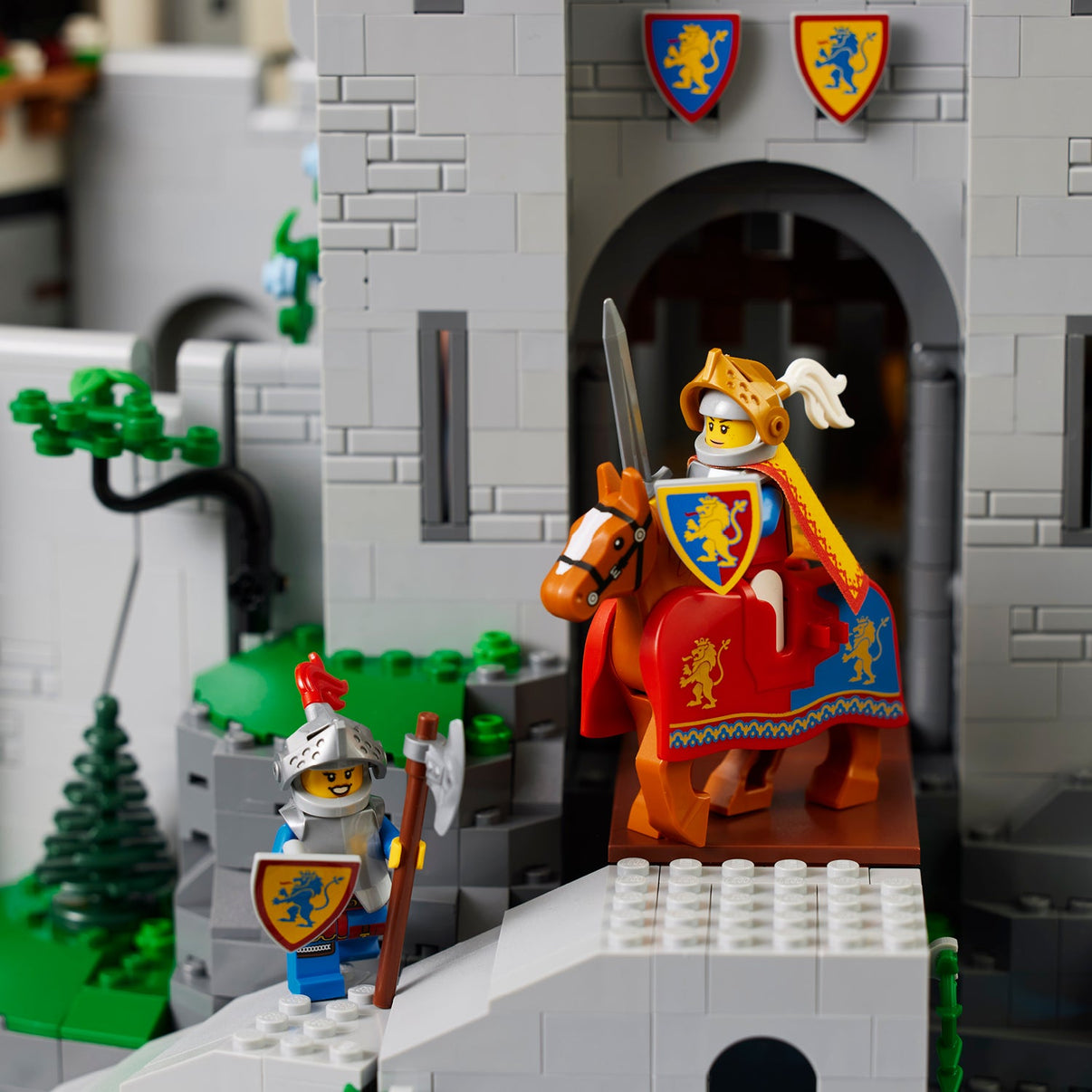 LEGO® Icons Lion Knights' Castle