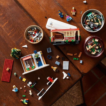 LEGO® Icons Holiday Main Street