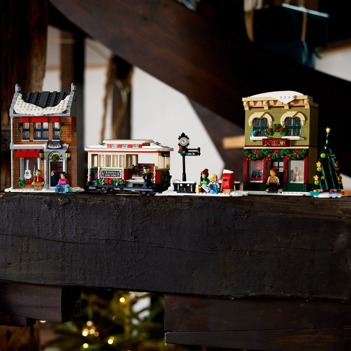 LEGO® Icons Holiday Main Street