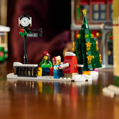 LEGO® Icons Holiday Main Street