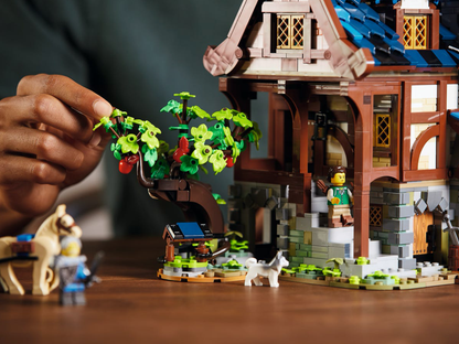 LEGO 21325 Ideas Medieval Blacksmith