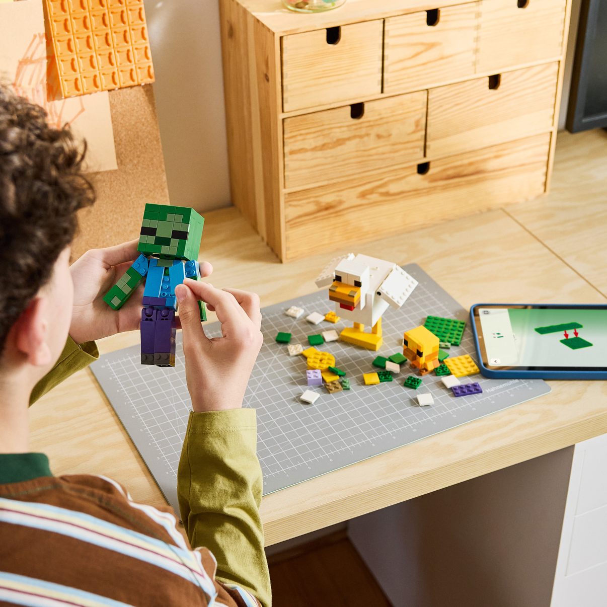 LEGO® Minecraft® Chicken Jockey