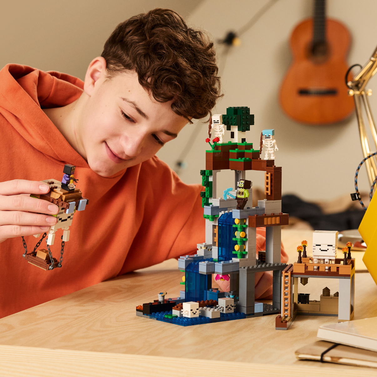 LEGO® Minecraft® Ghast Station