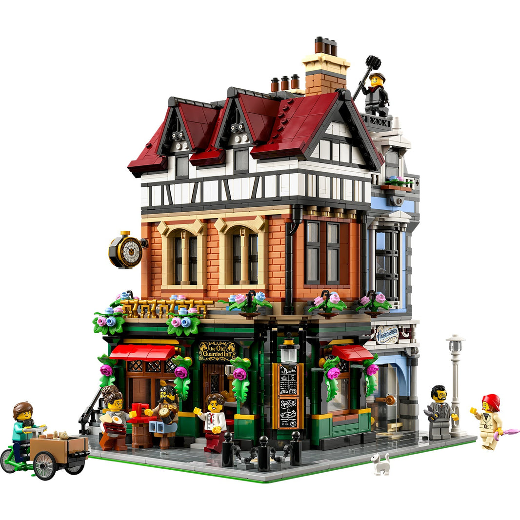 LEGO® 10350 ICONS™ Tudor Corner