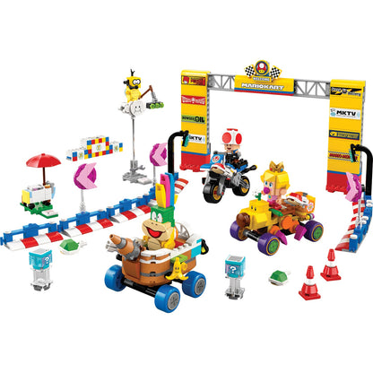 LEGO 72036 Super Mario™: Mario Kart™ – Baby Peach & Grand Prix Set