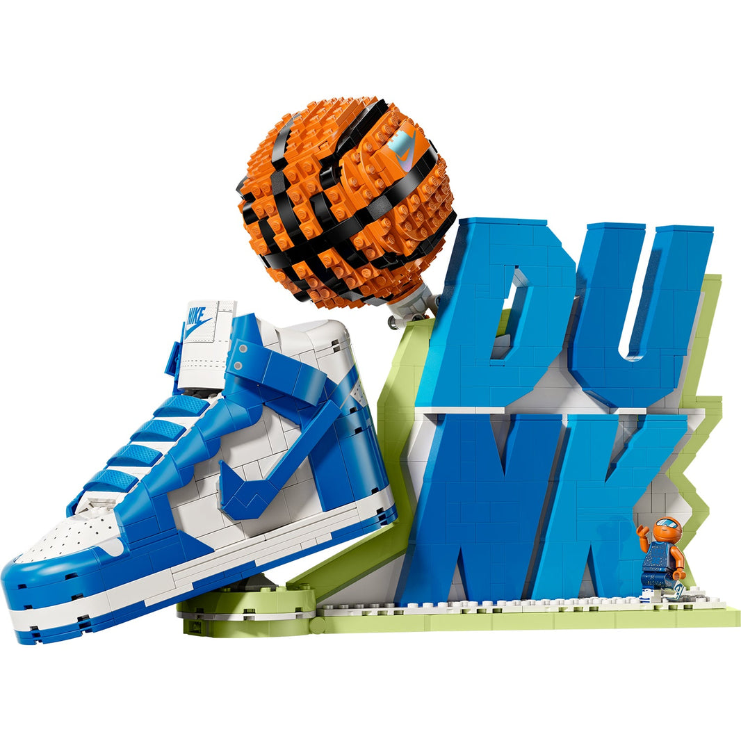 LEGO® 43008 Nike Dunk