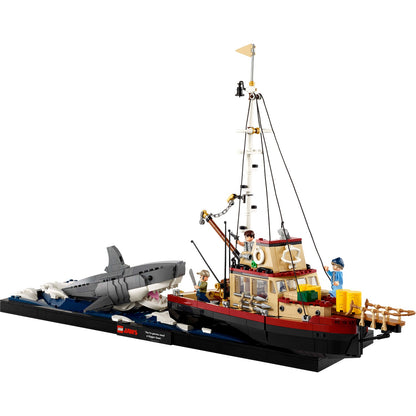 LEGO® 21350 Ideas Jaws