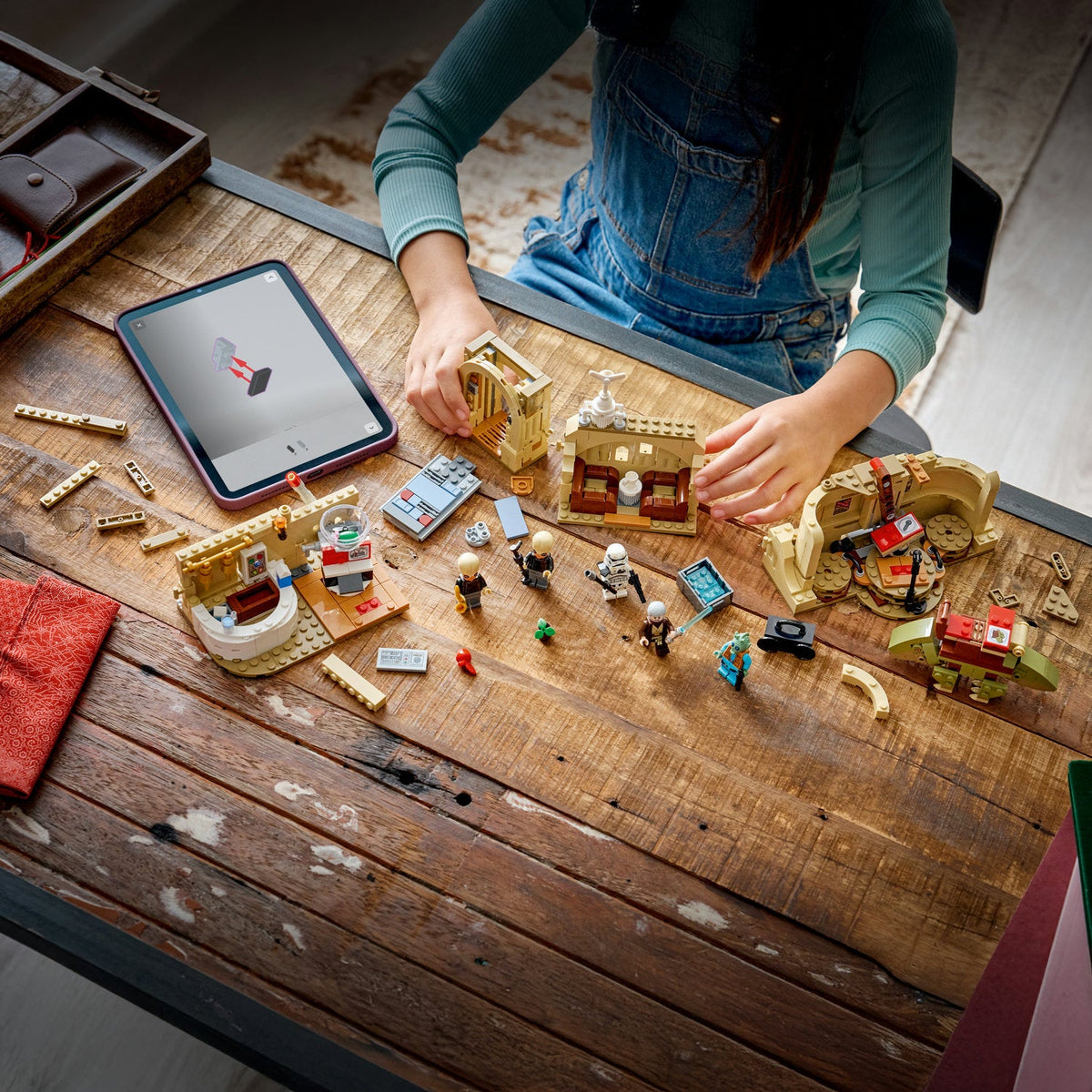 LEGO® Star Wars™ SMART Play™: Mos Eisley Cantina™