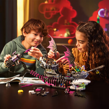 LEGO DREAMZzz™ Nightmare Shark Ship