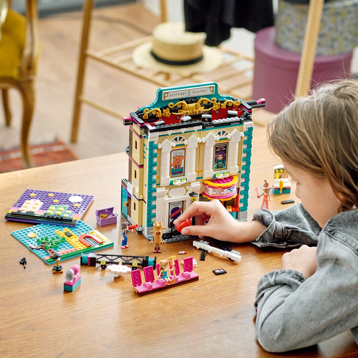 LEGO® Friends™ Andrea’s Theater School