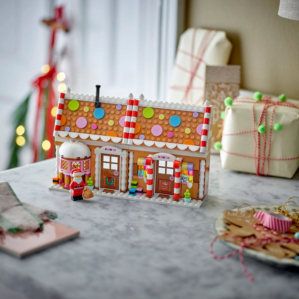 LEGO® Festive Gingerbread House