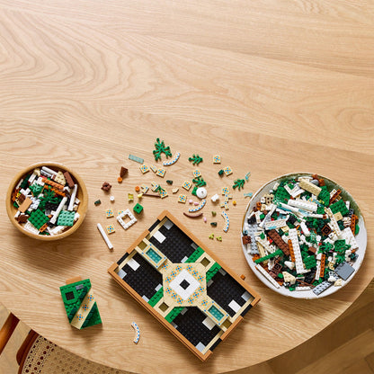 LEGO 10359 ICONS™ Fountain Garden
