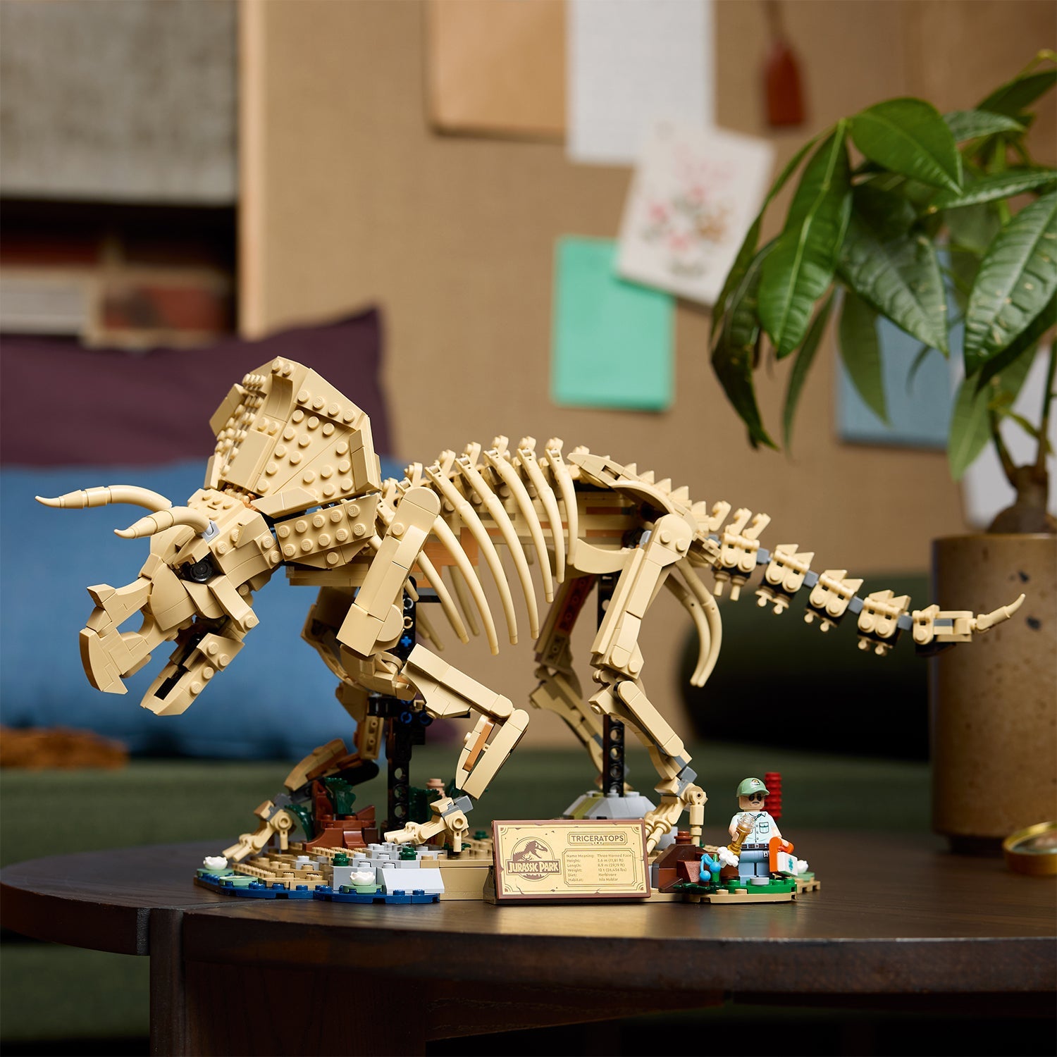 LEGO® Jurassic World Dinosaur Fossils: Triceratops