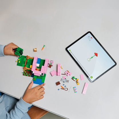 LEGO® 21268 Minecraft® The Baby Pig House