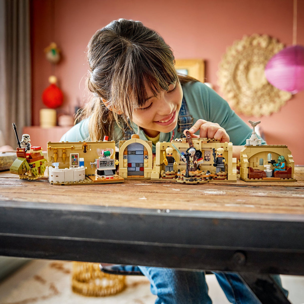 LEGO® Star Wars™ SMART Play™: Mos Eisley Cantina™