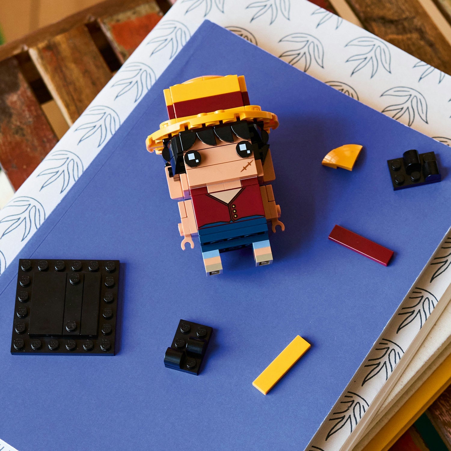 LEGO® BrickHeadz™ Monkey D. Luffy Figure