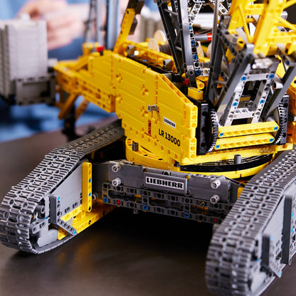 LEGO® 42146 TECHNIC™ Liebherr Crawler Crane LR 13000