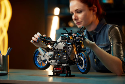 LEGO® 42159 Technic™ Yamaha MT-10 SP