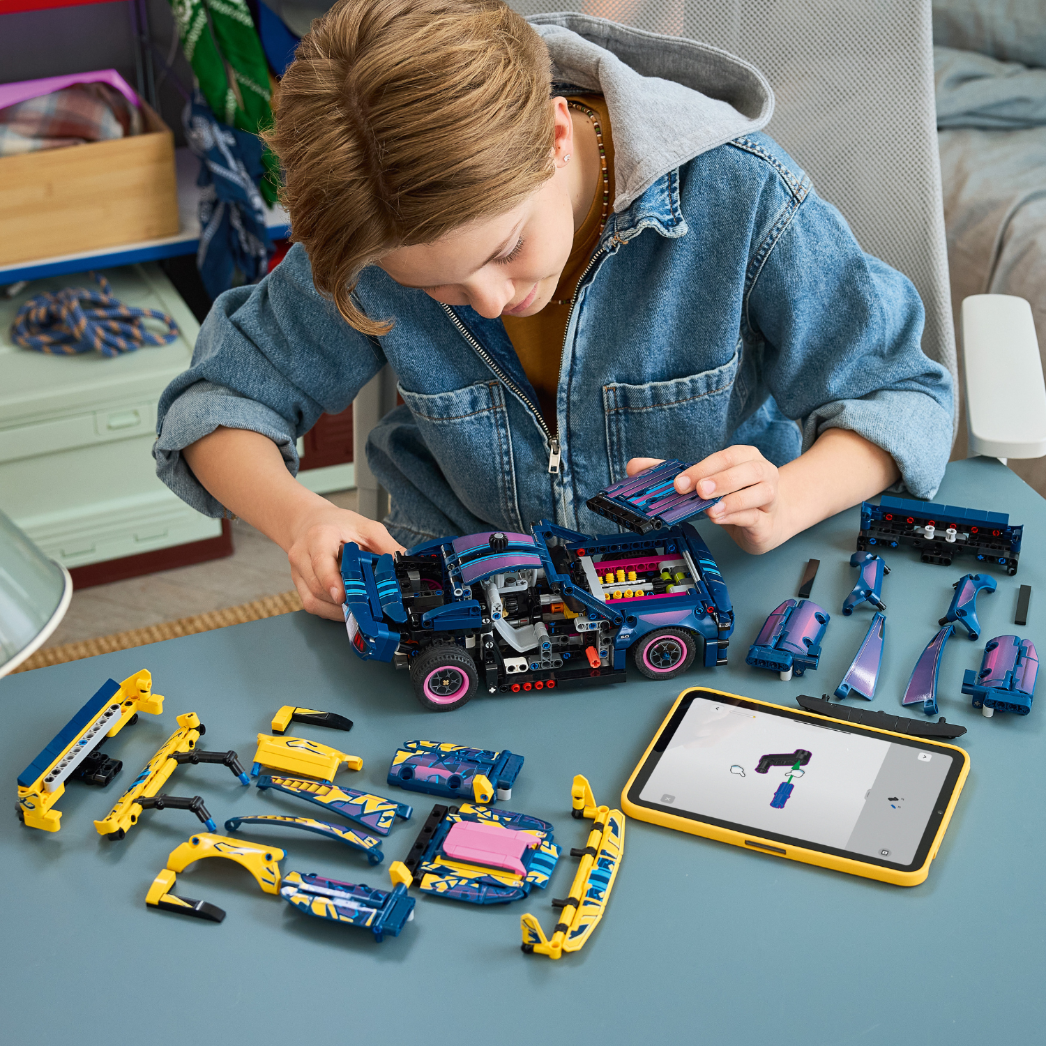 LEGO® Technic Custom Garage Ford Mustang GT Car