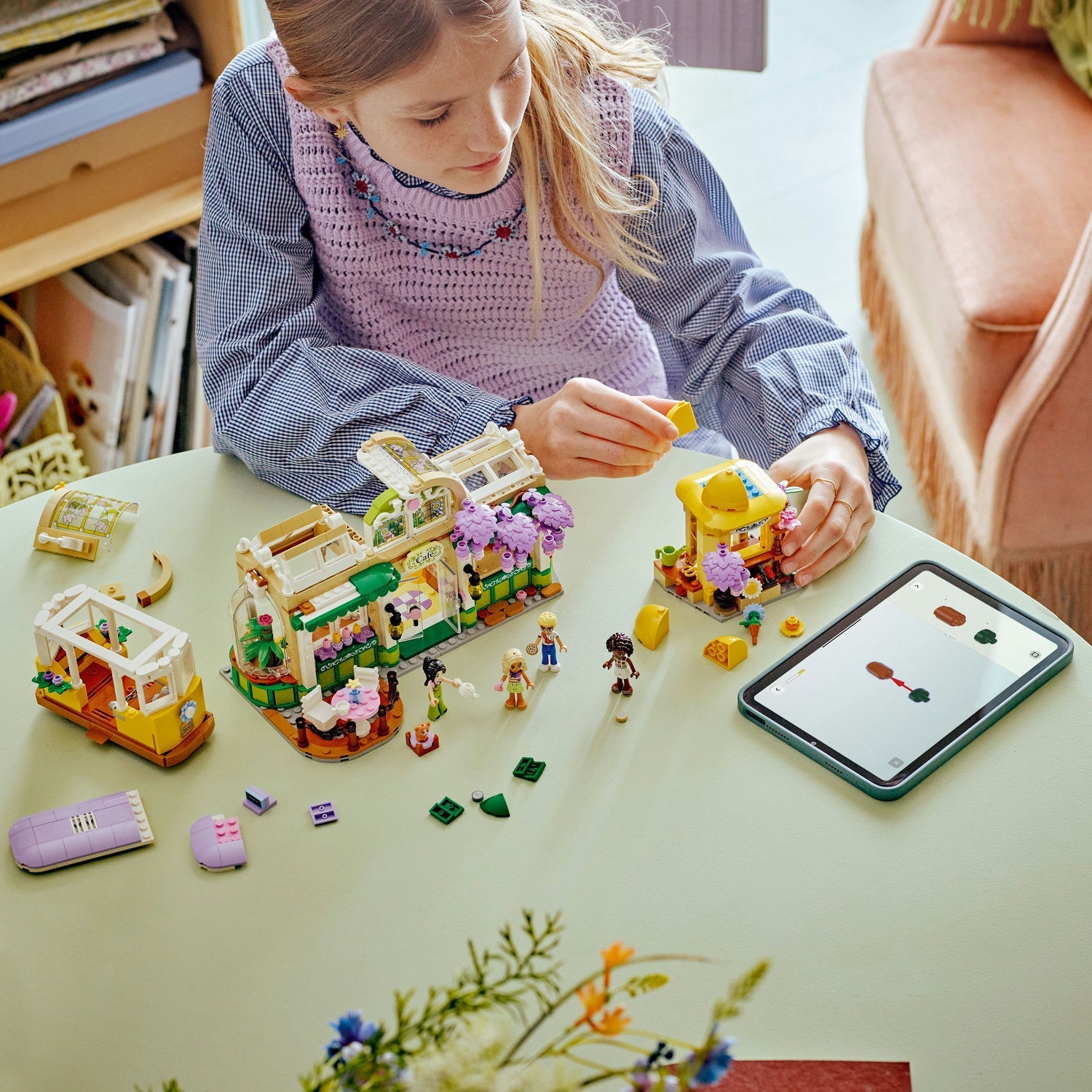 LEGO® Friends™ Plant Café & Flower Shop