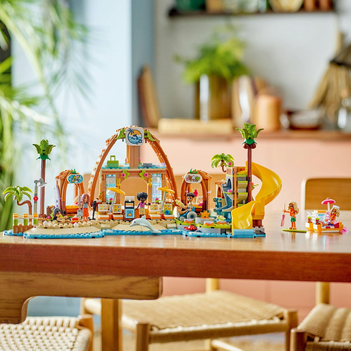 LEGO® Friends™ Family Vacation Beach Resort