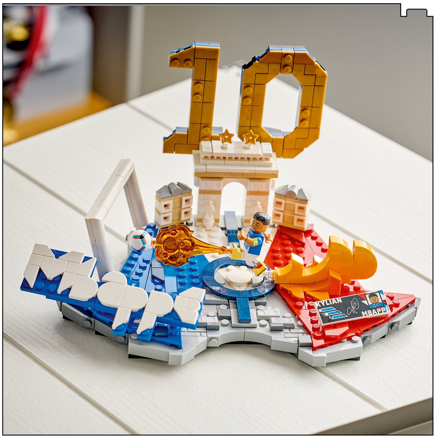 LEGO® Editions Kylian Mbappé – Football Highlights