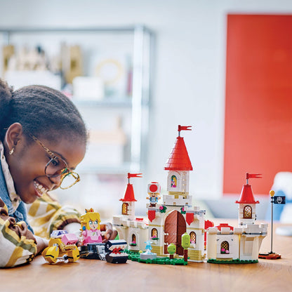 LEGO® 71435 Super Mario™ Battle with Roy at Peach’s Castle