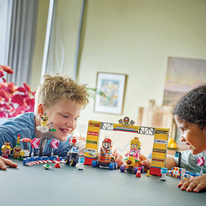 LEGO 72036 Super Mario™: Mario Kart™ – Baby Peach & Grand Prix Set