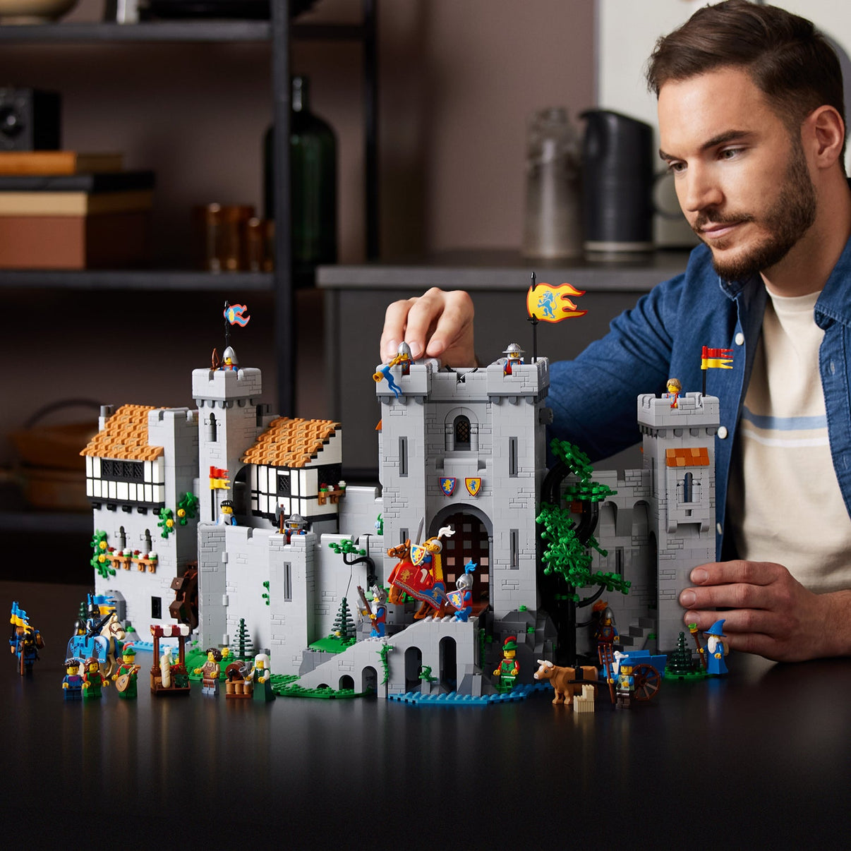 LEGO® Icons Lion Knights' Castle