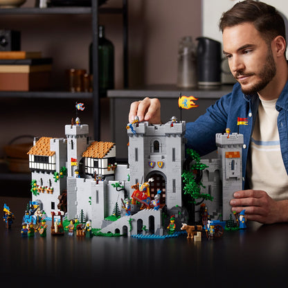 LEGO® Icons Lion Knights' Castle