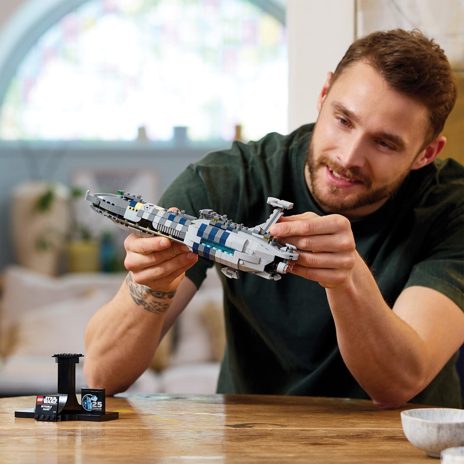 LEGO® Star Wars™ Invisible Hand™