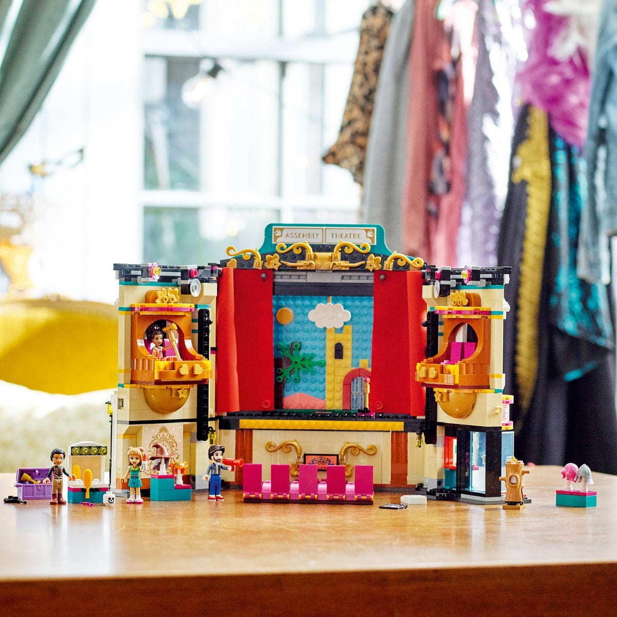 LEGO® Friends™ Andrea’s Theater School