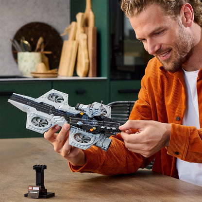 LEGO 76295 Marvel The Avengers Helicarrier