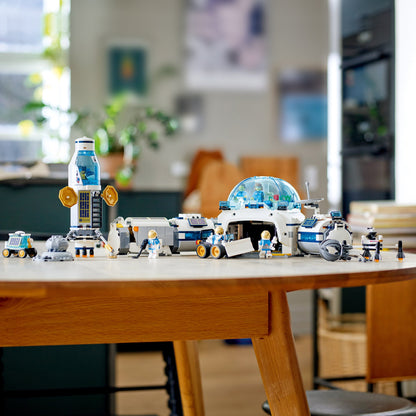 LEGO® City Lunar Research Base