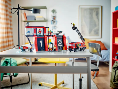LEGO  60414 City Fire Station with Fire Truck