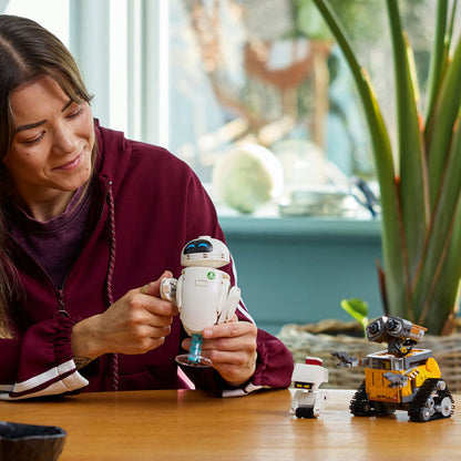 LEGO® Disney and Pixar WALL-E and EVE