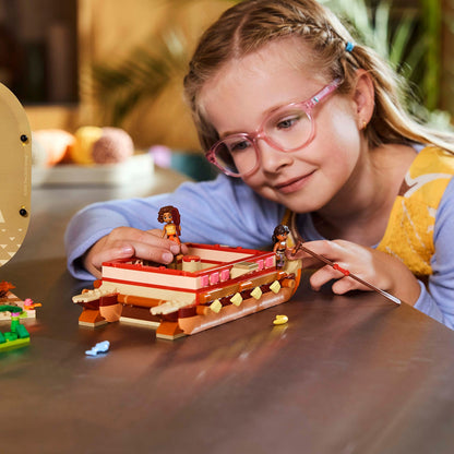 LEGO 43270 Disney™ Moana's Adventure Canoe