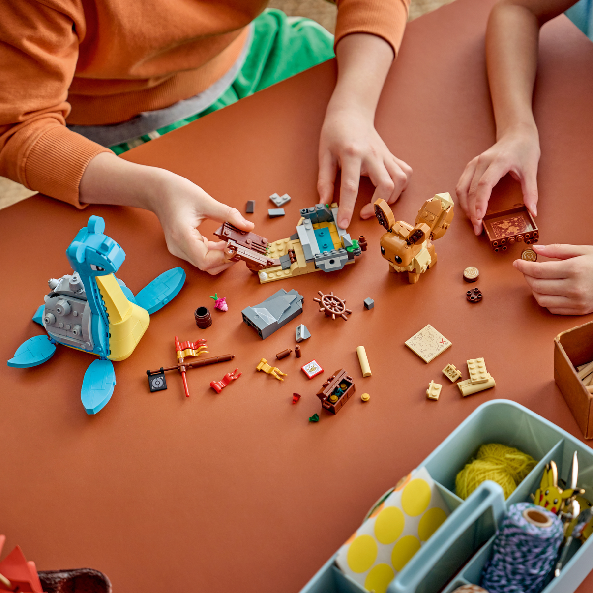 LEGO® Pokémon™ SMART Play™: Eevee and Lapras’s Treasure Hunt