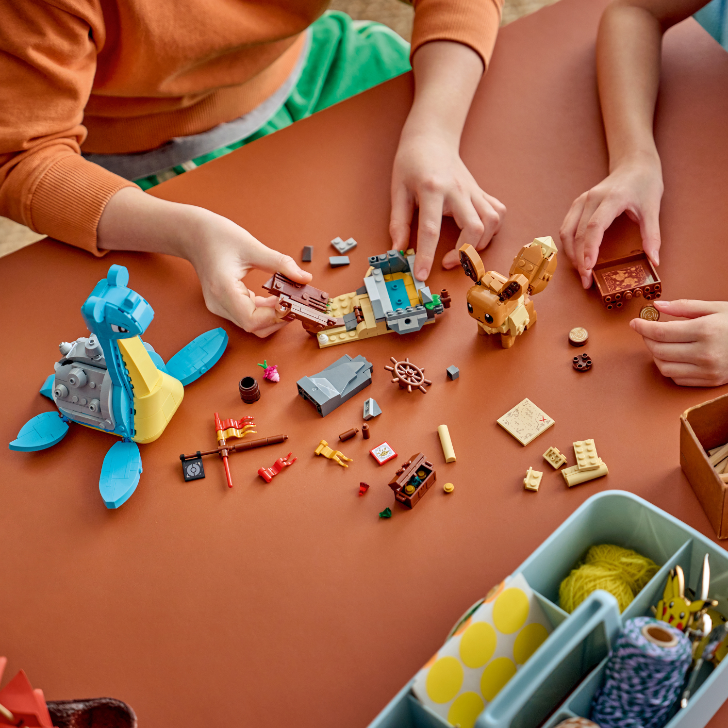 LEGO® Pokémon™ SMART Play™: Eevee and Lapras’s Treasure Hunt