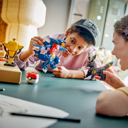 LEGO® Pokémon™ SMART Play™: Umbreon vs. Garchomp Championship Battle
